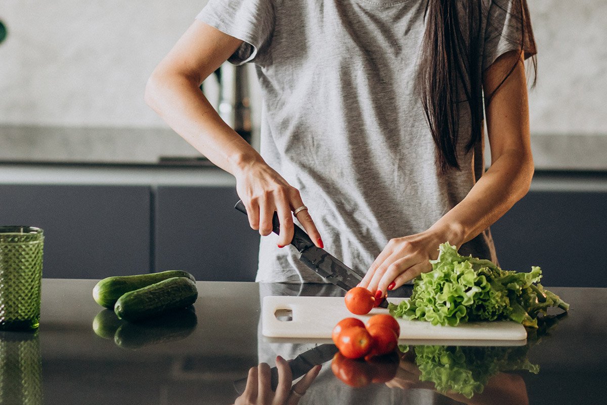 contemplative-young-woman-in-soft-purplish-hue