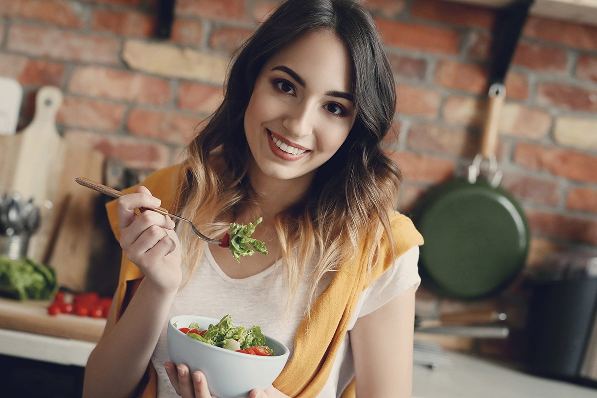 contemplative-young-woman-in-soft-purplish-hue