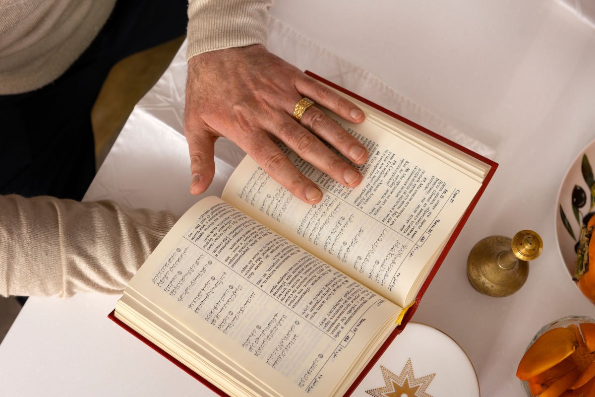 contemplative-young-woman-in-soft-purplish-hue